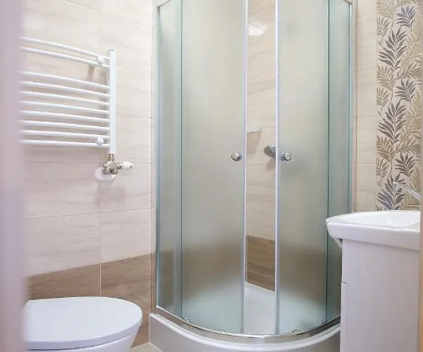 U Koszarka זקופאנה