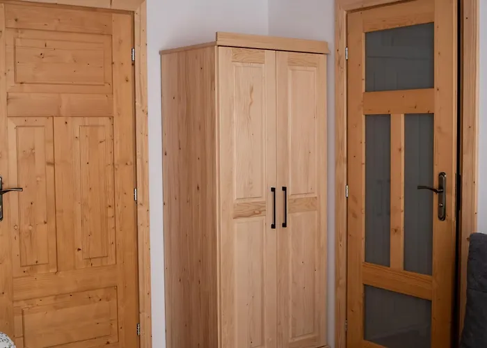 U Koszarka זקופאנה