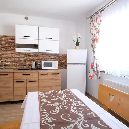 U Koszarka Homestay *